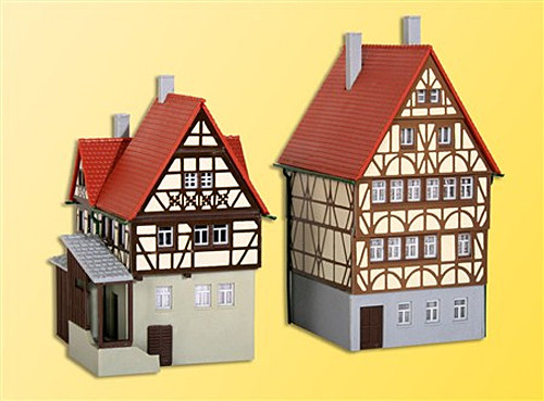Kibri 37100 - Fachwerkhaus und Torhaus