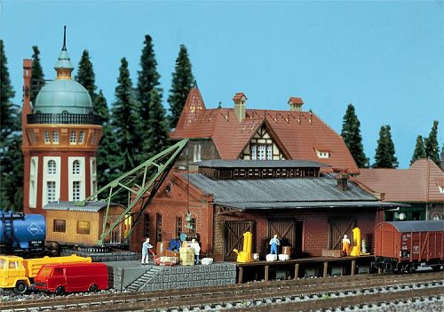 Faller 222180 - Güterhalle mit Ladekran