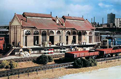 Vollmer 45715 - Güterschuppen 380x130x135 mm