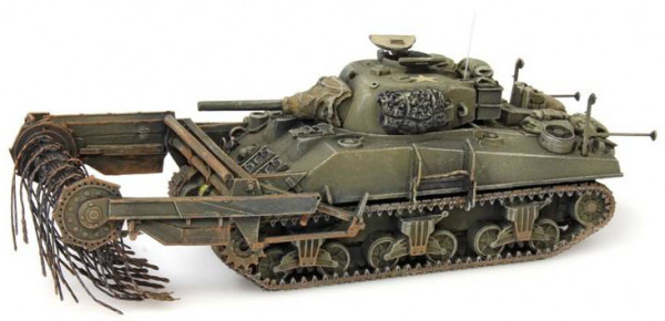 Artitec 387.117 - UK/US Sherman M4A4 flail mine clearing tank Fertigmodell