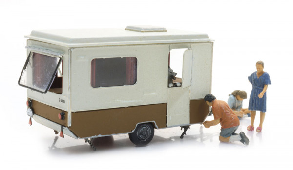 Artitec 387.726 - DDR Wohnwagen ´Bastei´ auf dem Campingplatz