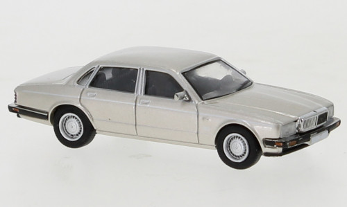 PCX870160 - Jaguar XJ 40, metallic beige, 1986,