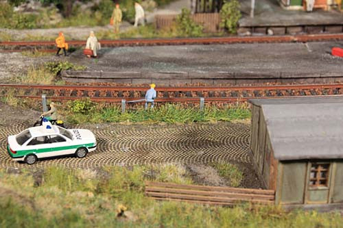Heki 1817 - Grasstreifen XL 100mm lang (8 St./Packung) Sommer