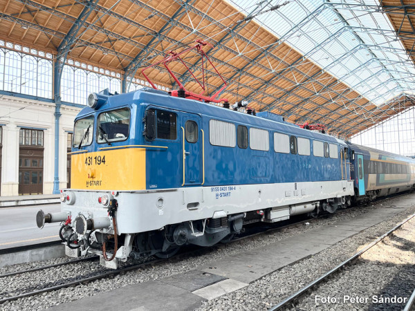 Piko 51449 - E-Lok 431.194 MAV VI + DSS PluX22