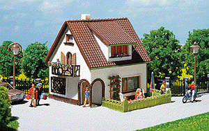 Faller 130200 - Haus mit Dachgaube