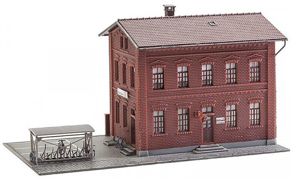 Faller 120235 - DB-Verwaltungsgebäude patiniertes Modell
