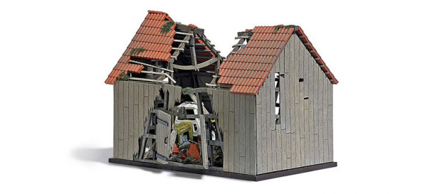 Busch 8760 - Verfallene Scheune Echt Holz Bausatz