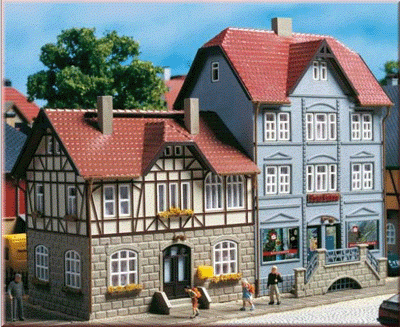 Auhagen 12346 - WOHNHAUS BAHNHOFSTRAßE 9/11