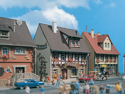 Vollmer 47632 - Antiquitäten Marktstr. Nr. 4 Fachwerk 80x66x102 mm
