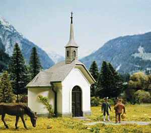 Kibri 39780 - Kapelle mit Zubehör in Hirschbichl