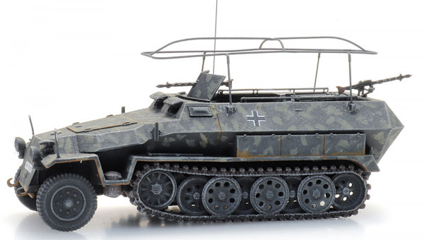 Artitec 6870481 - WM Sd.Kfz. 251/3 Ausf. C, Funkpanzerwagen, camo-grau