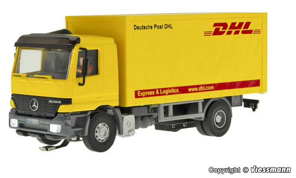 Viessmann 8118 - MB ACTROS 2-achs Kofferaufbau, DHL, Funktionsmodell