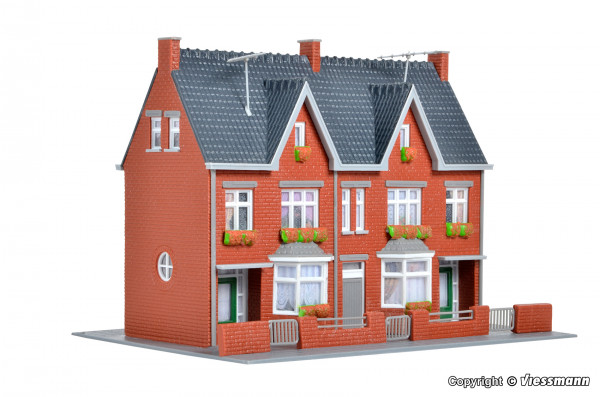 Kibri 38323 - Haus "Bussardstrasse" ca.14,5x10,5x10,5 cm, Bausatz
