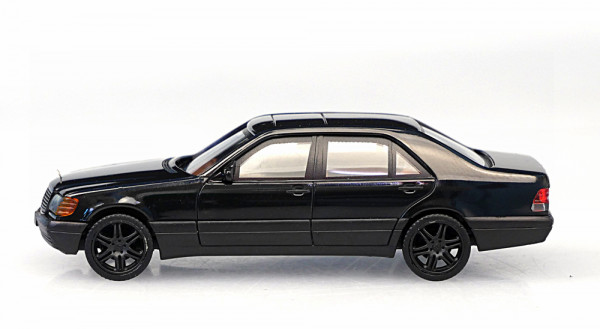 Herpa 020947-002 - MB 600 SEL V12 schwarz
