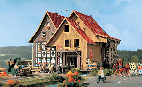 Vollmer 47713 - Tonbachmühle 170x160x100 mm Fachwerk mit Mühlrad und Sägegatter