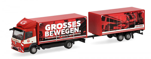 Herpa 319744 - Mercedes-Benz Atego 13 Koffer-Hängerzug "Colonia"