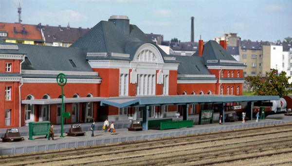 Kibri 36720 - Bahnsteig "Bad Nauheim"