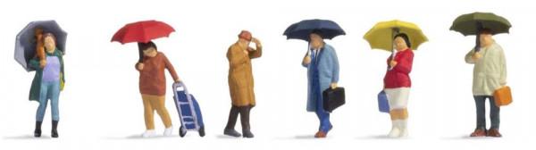 Noch 15523 - Menschen im Regen