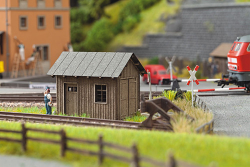 Noch 14308 - Laser-Cut minis Streckenhäuschen 6,1 x 4,5 cm, 5,7 cm hoch H0