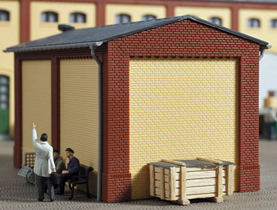 Auhagen 80412 - Giebel klein und Ecksäulen rot