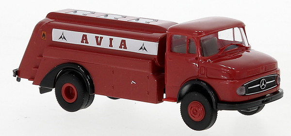 Brekina 47039 - Mercedes L 322 Tankwagen, 1960, "Avia"