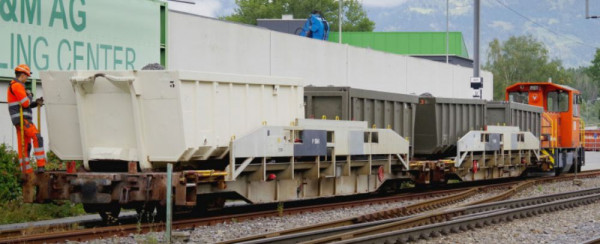 Bemo 2290190 - RhB P 10050 Tragwagen mit Schlackenmulden (2x dunkel)