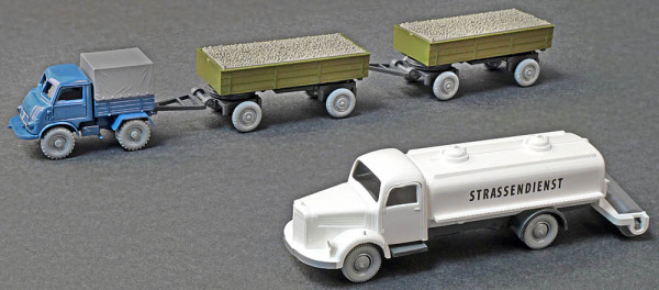 PMS 238983 - Set Wiking-Verkehrs-Modelle 85 MB L 3500 Sprengwagen und Unimog U 402 mit zwei Anhänger
