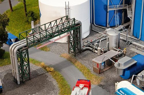 Faller 130487 - Rohrleitung mit Abfüllanlage H0
