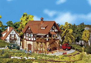 Faller 130266 - Fachwerkhaus patiniertes Modell