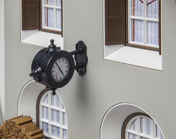 Pola 333220 - Wanduhr, schwarz