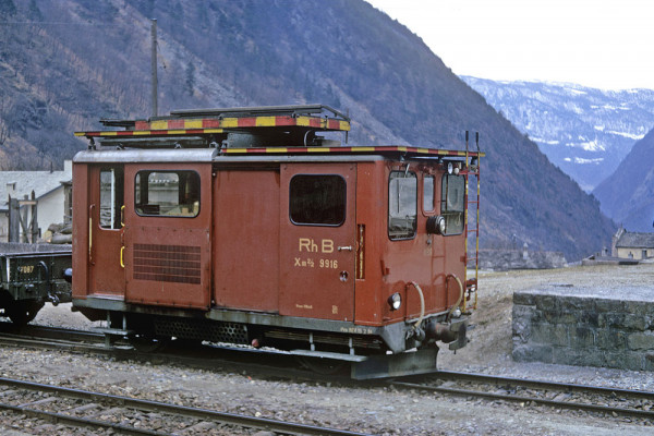 Bemo 1286116 - RhB Xm 2/2 9916 "Jahresmodell 2025"