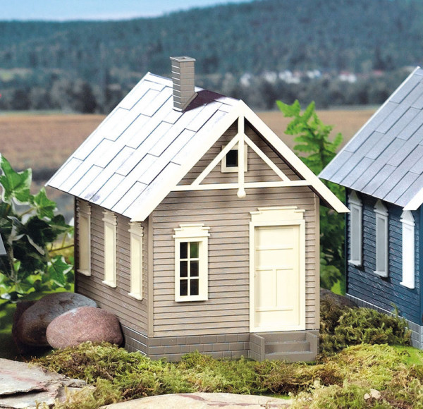Piko 62707 - Hills Wohnhaus Fertigmodell 245 x 183 x 235 mm