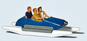 Preiser 10682 - Familie im Tretboot (1)