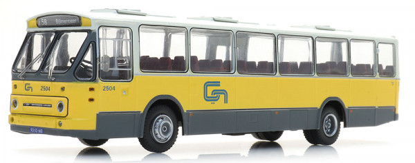 Artitec 487.070.01 - Regionalbus CN 2504, Leyland, Ausstieg Mitte