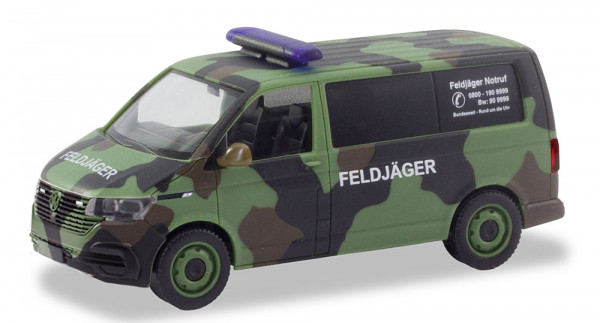 Herpa 700917 - VW T 6.1 Bus "Feldjäger" flecktarn