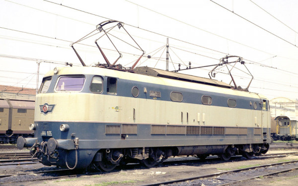 Arnold HN2687 - FS, Elektrolokomotive E.444 1. Serie, Ursprungsfarbgebung ohne roten Streifen, silbe