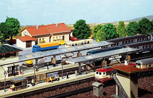 Faller 222119 - Bahnsteige 3 Stück