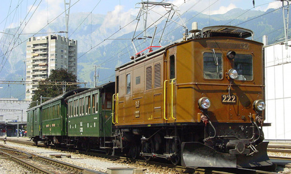 Bemo 9356111 - RhB Stangenellok Ge4/4 221 braun Ep.3, mit DCC-Decoder + Sound