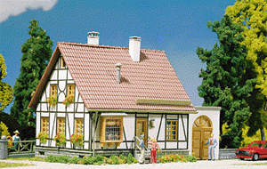 Faller 130215 - Fachwerkhaus mit Garage