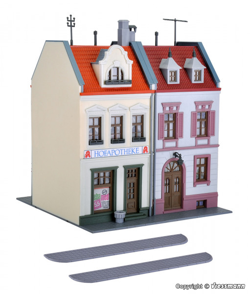 Kibri 38386 - Hofapotheke Görlitz an der Neiße 13,5x12x15,5 cm Zweifarben Spritzgießverfahren und St