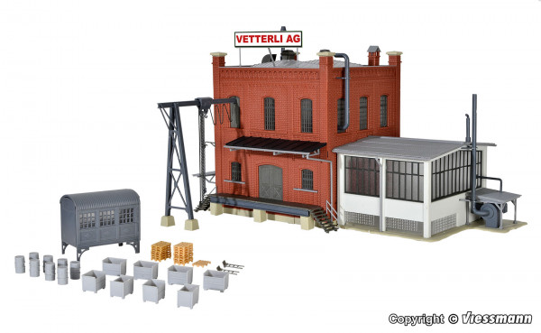 Kibri 39813 - Fabrik aus der Gründerzeit mit Anbau 28x17x16 cm