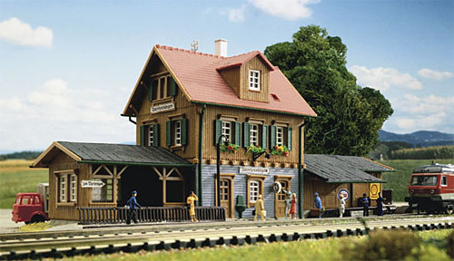 Kibri 37704 - Bahnhof ´Unterlenningen´