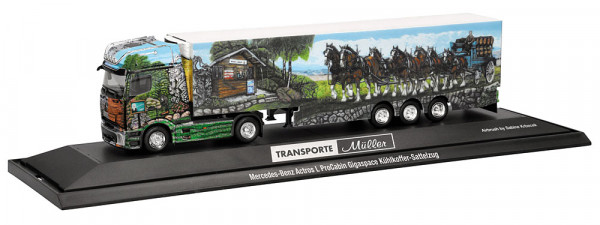 Herpa 122375 Mercedes-Benz Actros L ProCabin Gigaspace Kühlkoffer-Sattelzug "Müller Transporte Essen