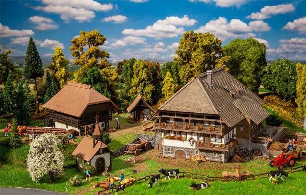Faller 130677 - Set Schwarzwald Vogtsbauernhof