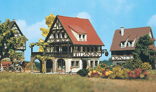 Vollmer 49533 - Gasthof Sonne 66x50x58 mm Fachwerk
