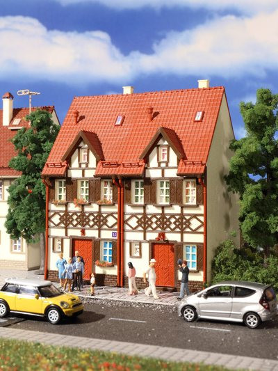 Vollmer 43847 - Reihen-Doppelhaus mit Fach