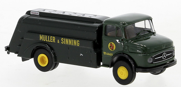 Brekina 47040 - Mercedes L322 Tankwagen 1960, "Müller & Sinning"