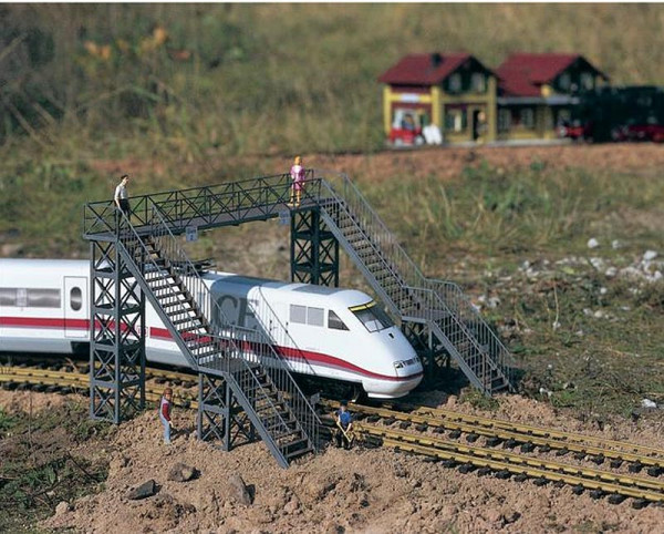 Piko 62032 - Bahnüberführung "Neustadt"